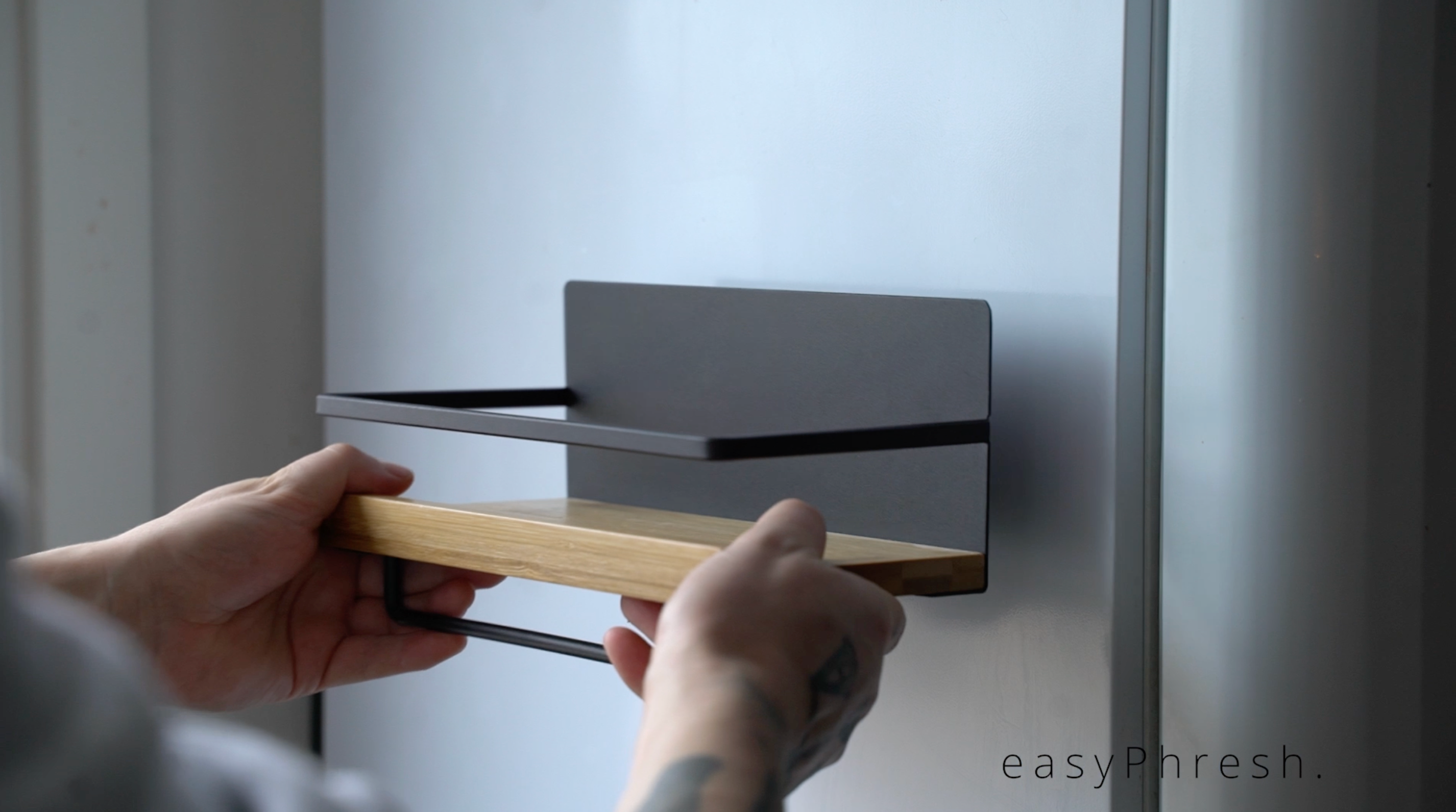 Load video: Video showing how to use the easyPhresh Magnetic Shelf